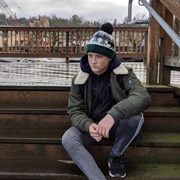 Meet your Posher, Jeff - Picture 1 of 1